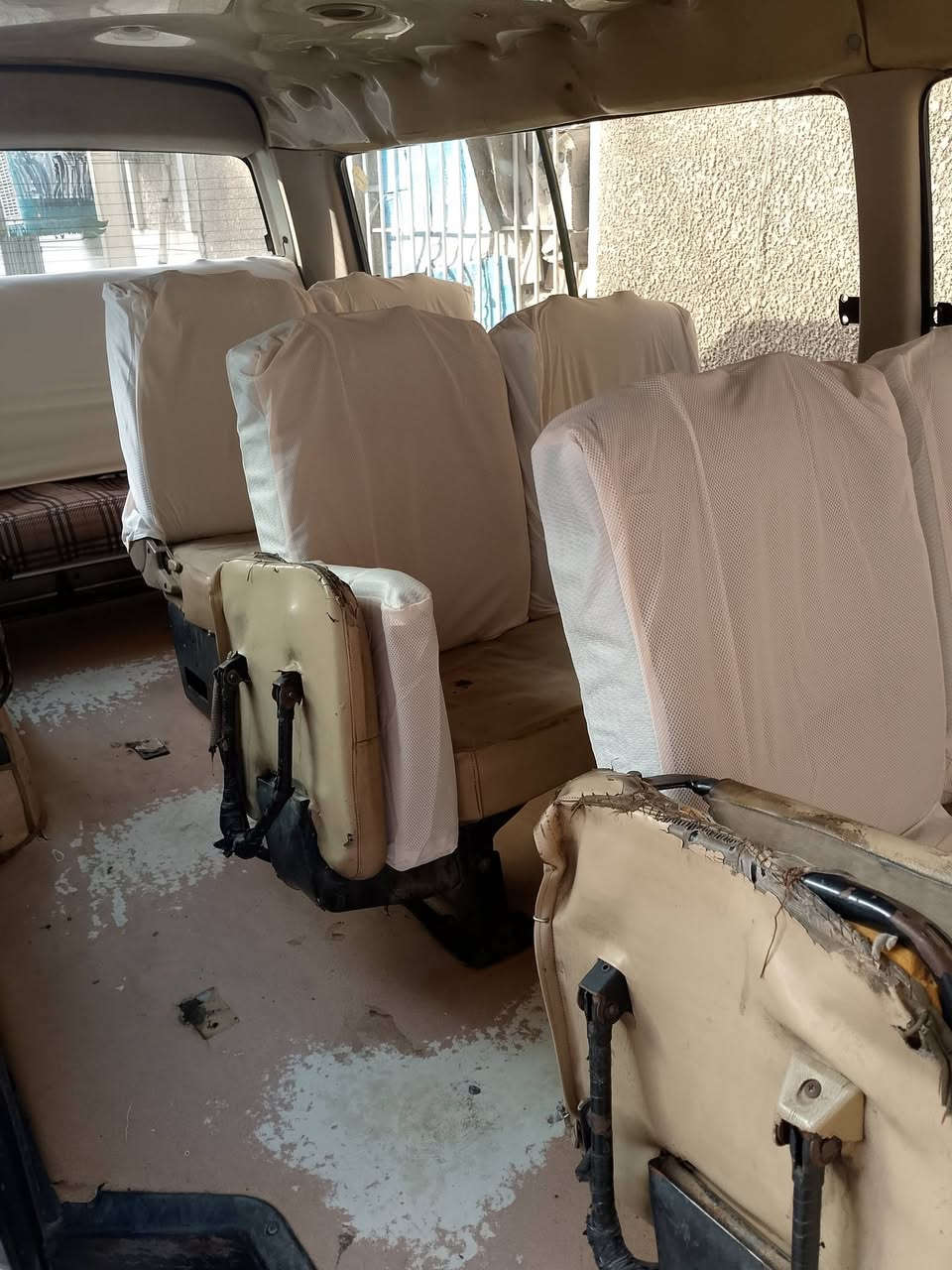 السلام عليكم H1موديل 15سياره جاهزه نقص بس بطاين مال باب تخم تاير مكينه وكسر فتون رقم نكليزي طالع باقي استلم من الحسينيه سنويه صار 5اشهر من سقطت بيه صبغ سياره تحويل ثانيوم مكان سياره بغداد شعب سعر ٦٥وبيه مجال ***********
