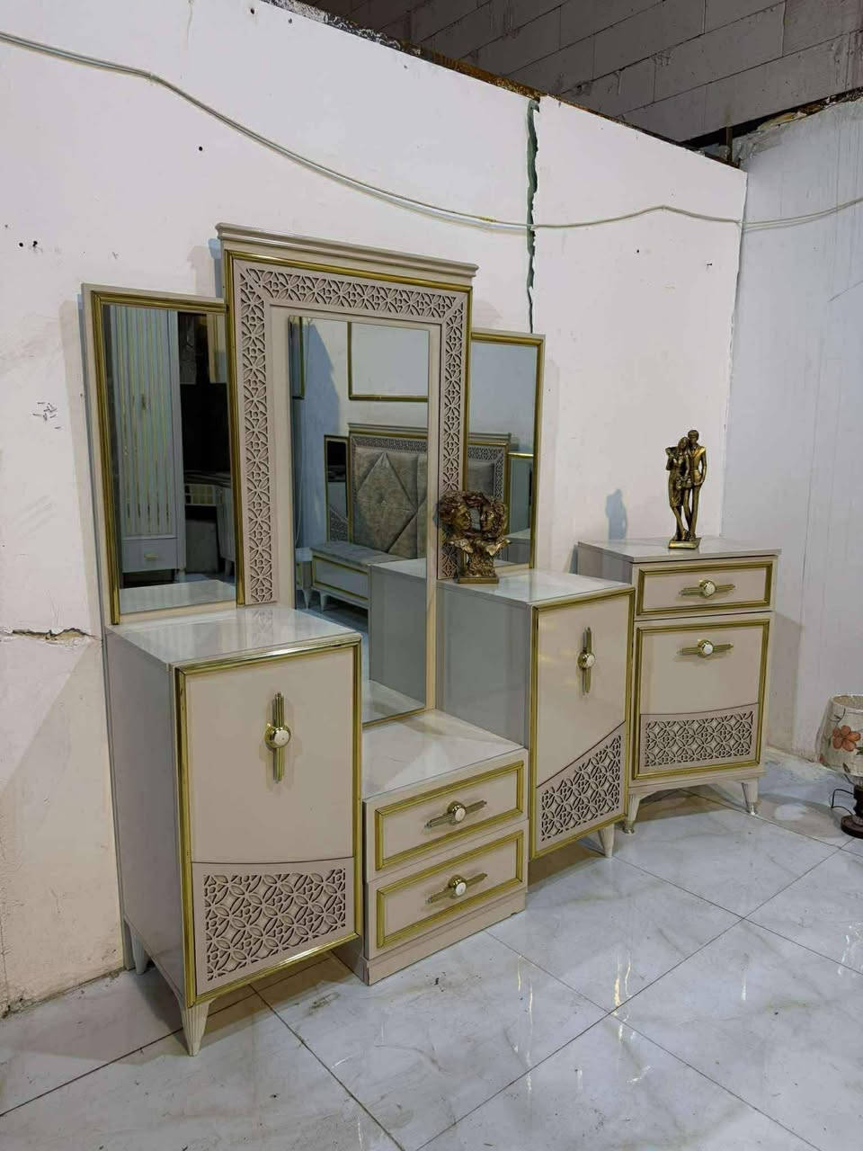 غرفه للبيع ٨ قطع نظافه٩٠٪؜ اضرار بيها بسيطه كنتور وجربايه وميز مرايه نظافتهن ١٠٠٪؜  تراصل واتساب
غرفه للبيع ٨ قطع نظافه٩٠٪؜ اضرار بيها بسيطه كنتور وجربايه وميز مرايه نضيفات 
 
سعر٦٥٠  قفل مكان الحريه


**إذا كنت صاحب هذا الإعلان وتريد حذفه لأي سبب، رجاءا أرسل رسالة إلى الدعم الفني**