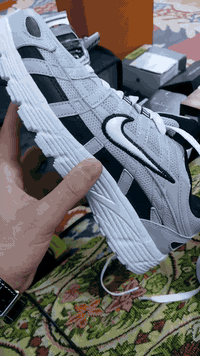 حذاء   نايك   اصلي  مال  dhl  اني  ضايف  دبان هديه  وقيطان   اوربيات  السعر  35 الف   بس  الحجم  40 
الحجز   عل  واتس   اب   موجود***********
التوصيل  5جميع  المحافضات
