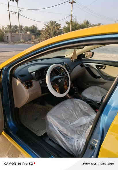 السلام عليكم
النتره موديل 2015خليجي سياره حلوه وجاهزه وبرغي ما عايزه 
تبريد❄
 تدفئة
مكينه 1600 لا تنقيص ولا تبخير
ربع ما ذب عليها
السعر 117وبيها مجال
المو شراي لا يراسل
السياره مال جناي
الرقم ***********
ملاحظة السونار مرفق معه الصور
