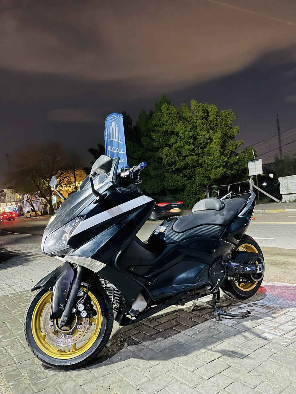 سلام عليكم تي ماكس 2015 مكفوله مكينه صوت دخان شلعه معدل بيه نواقص بسيطه ٣٥ وبيه مجال ***********
