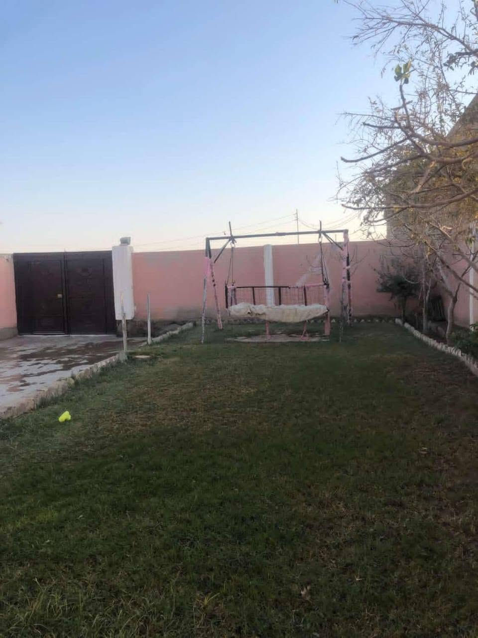 بيت للبيع في بادوش تل الريس المساحه ٢٠٠٠ متر مع البناء يحتوي على ٣ غرف نوم استقبال ٤ب٧ مطبخ ٤ب٥ حديقة ١٢ب٧ بئر ماء مع غطاس مع خط ماء وكهرباء


**إذا كنت صاحب هذا الإعلان وتريد حذفه لأي سبب، رجاءا أرسل رسالة إلى الدعم الفني**