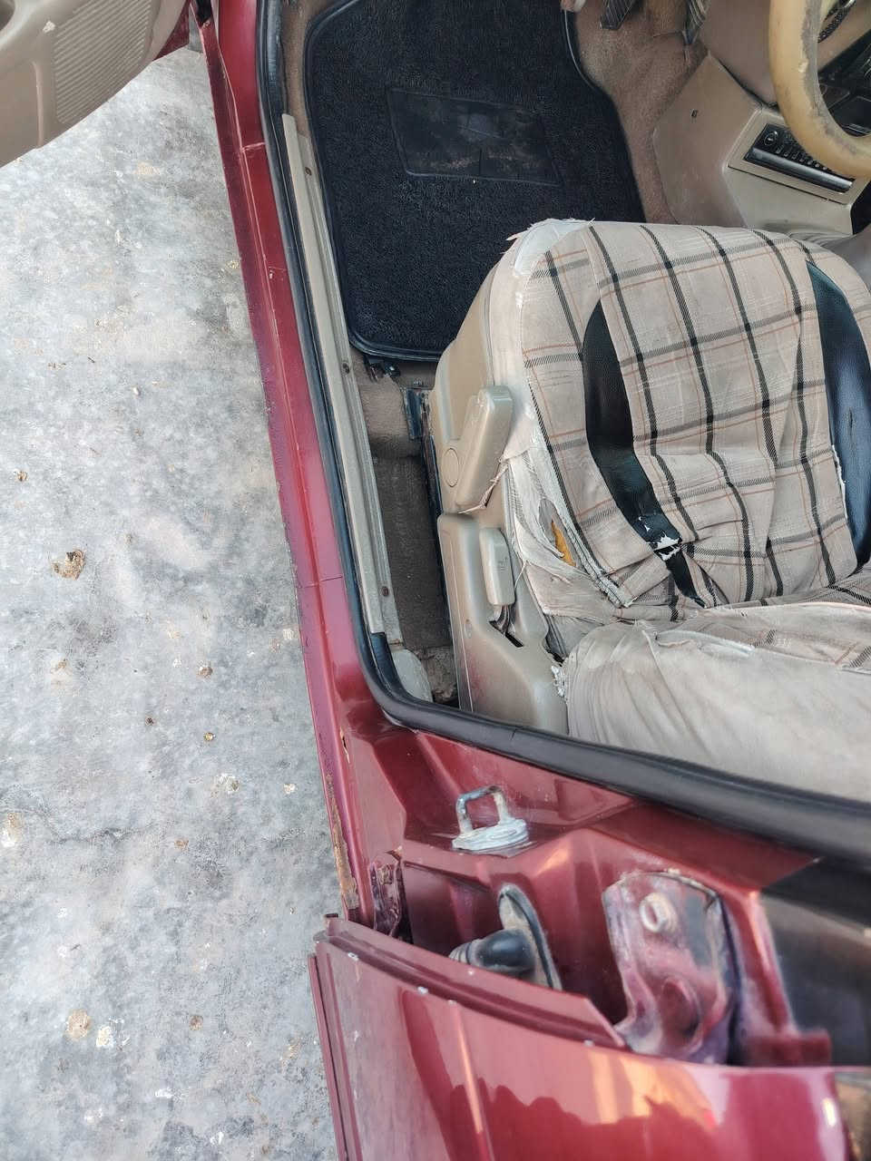 لبيع كيه سيفيه موديل ٩٢أنبار مشروع وطني تحويل مباشر سياره مكفلوه كفاله عامه مكينه كير جديد تخم تاير جديدة كهربائي كلها شقاله باتري جديد سياره بلاديه مابيهه اي نغص  مصبوقه علا نضافه شرط جاكوج مابيهه داخل عسلي محرك مفتوح العنوان بغداد ابوغريب رقم الهاتف *********** هاذه ***********
