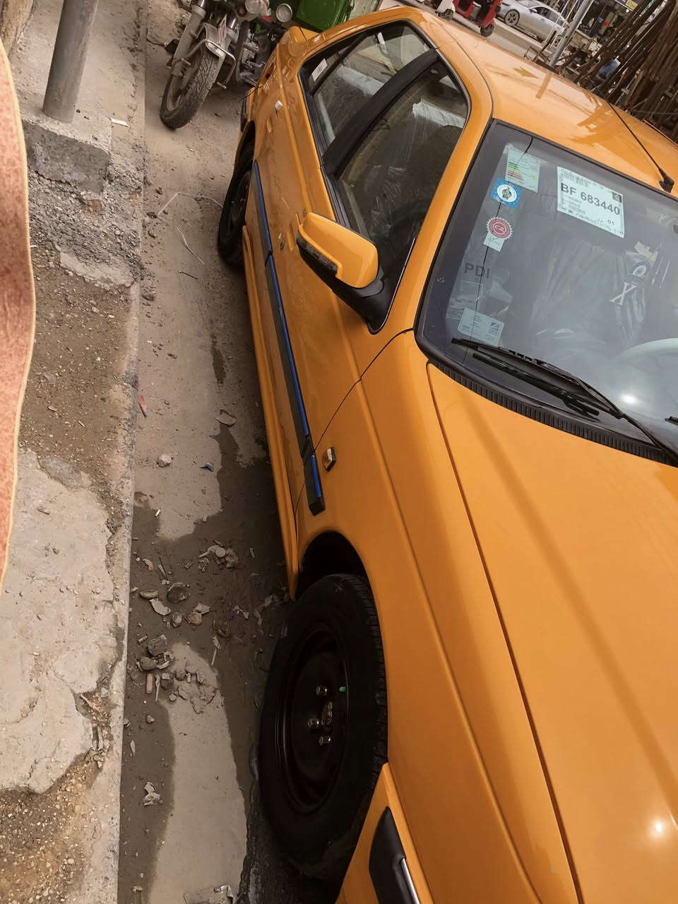 2018 بيجو بارص بسمي مصفرة بيهة حادث باباب فقط مكينة جديدة وكير خير من الله ***********

58
