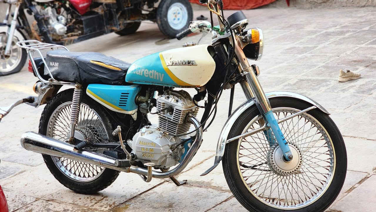 دراجه 20 اوراق كفاله عامله بيهة بس ورقت الوكيل ظايعه بيهة مكاتبت شارع ٥٢٥ وبيهة مجال مكاني مشخاب  ***********
