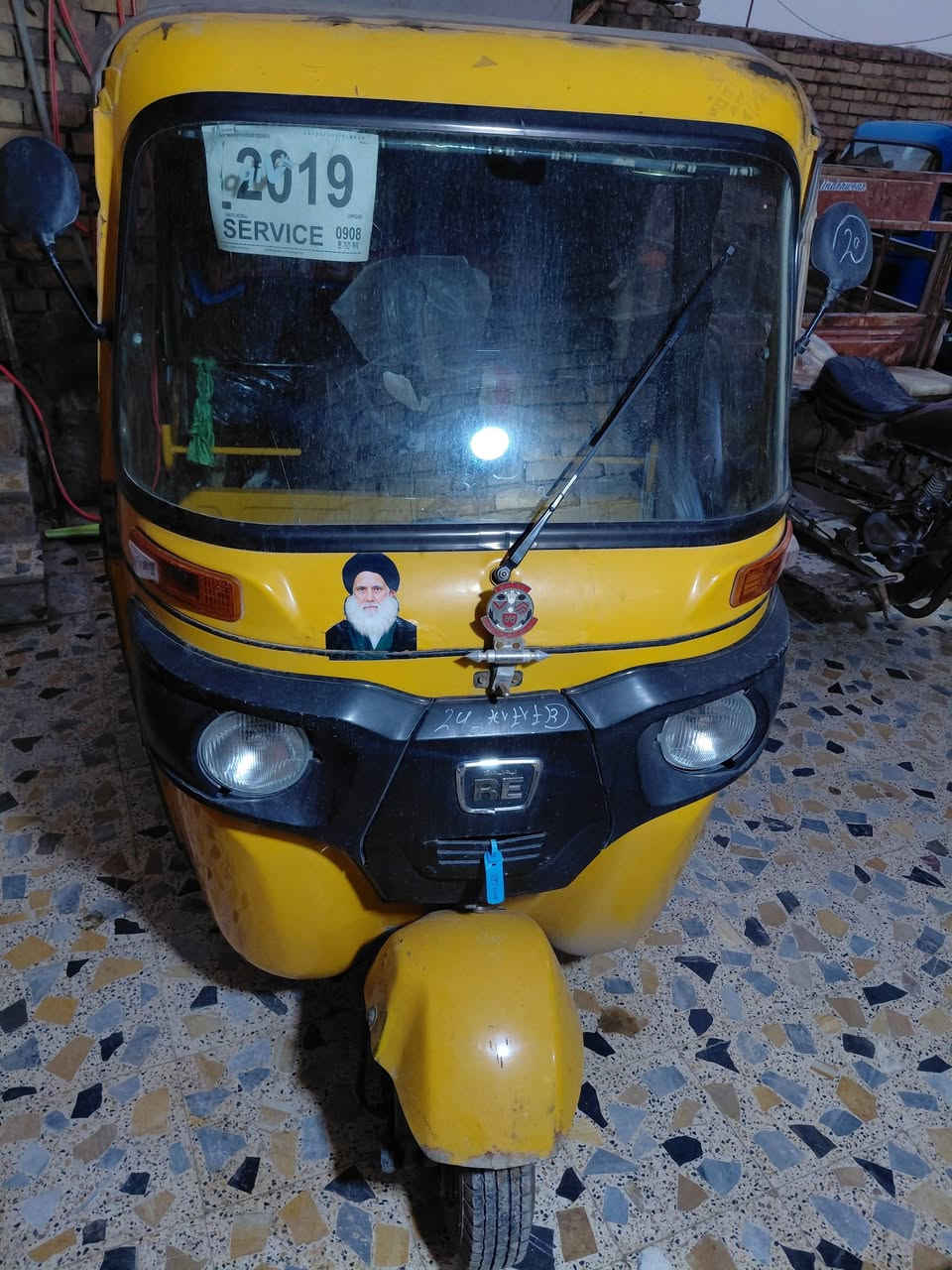 السلام عليكم تكتك 19 للبيع اوراق سيد خلدون سعر 4800 وبيها مجال اتصال ***********
