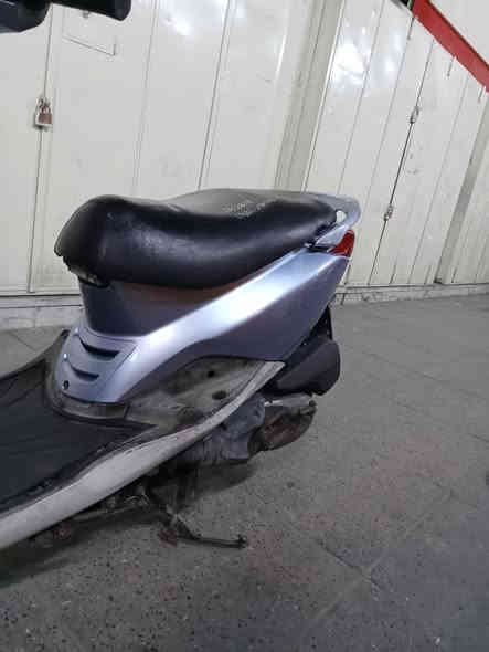 السلام عليكم شباب دراجة ابريز مكفولة كفالة عامة كلهه ابلادية وكلهة شغالة كابريتر سلف  ابلاديات كفرات كلهه ختم وية المكينة وكهربايات كلهن شغالات الدراجة جديدة بمعنة الكلمة صارلهة سبوع من امنزليهة رمبة كلهة ابلادية. شلعة ومعدل ونعومة تأكل الكاع اكل العنوان بغداد باب المعضم ولا ستفسار ***********
