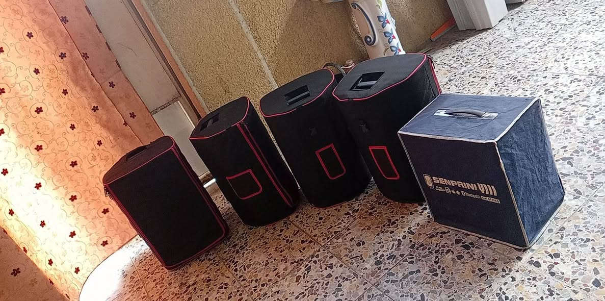 سلام عليكم سماعات افيتي برو ماكس 12 انج 400 واط ايطالي اصلي وكالة+باور داينكورد 2400 ألماني اصلي +سماعات ارسي اف امتياز مكاني بغداد مدينة الصدر شراي يتصل 
*********** 
متواجد واساب او فيس بوك
