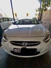 للبيع اكسنت موديل 2015 خليجي مكفولة السيارة وبيها سونار (ماشية 46000 ك...