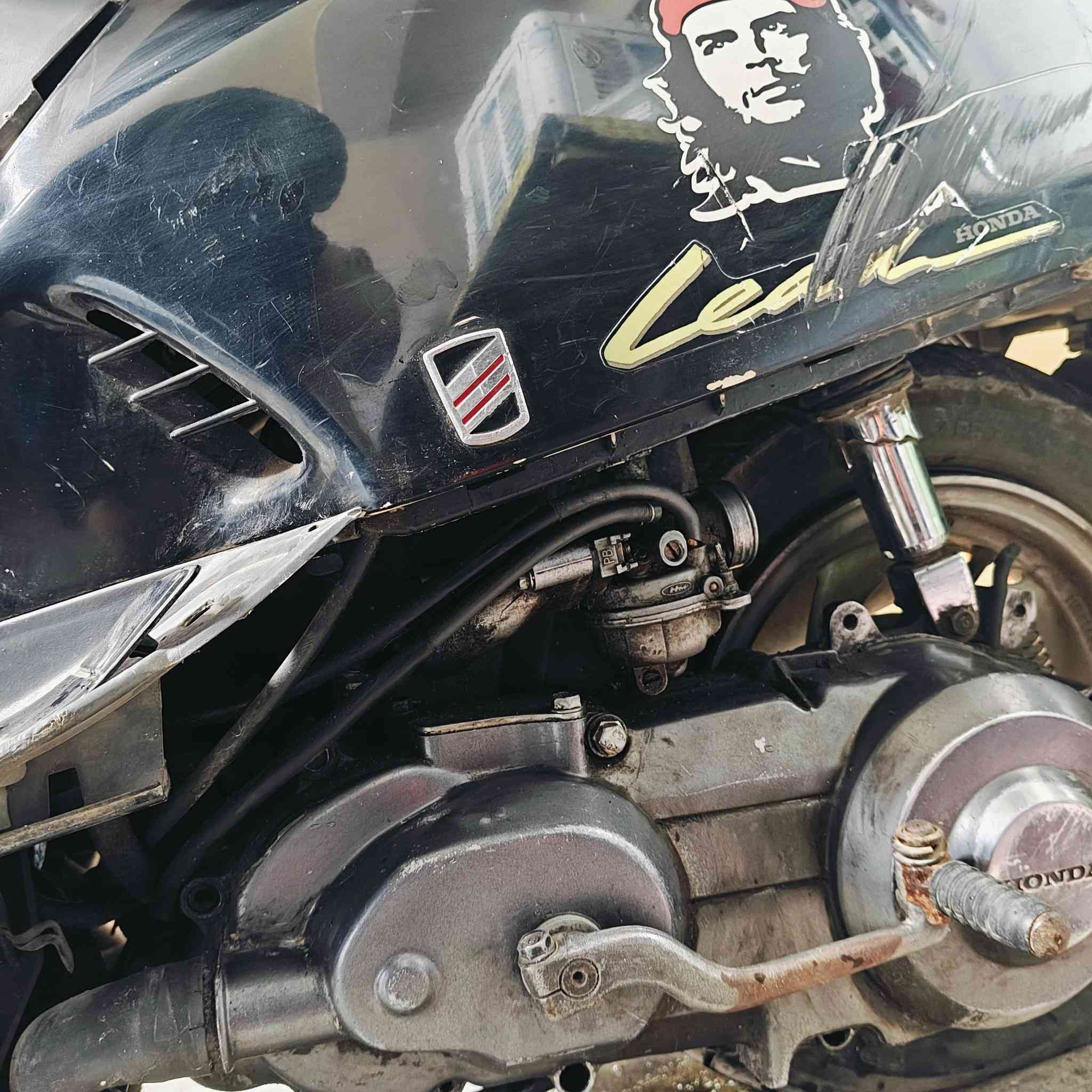 السلام عليكم دراجه للبيع  نوع الدي
سعر مناسب ***********
