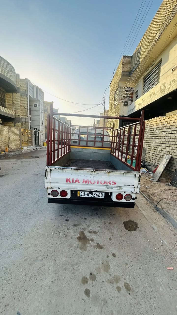 السلام عليكم اخوان    كيا حمل موديل ١٣ سياره مكينه وكير خير من الله بيه صوت ضاغطه خفيف فقط  
السياره موضحه بل صور 
مكاني الامين الثانيه
السعر.    ١٠٥ وبيه مجال
رقم الهاتف *********** 
‏***********
