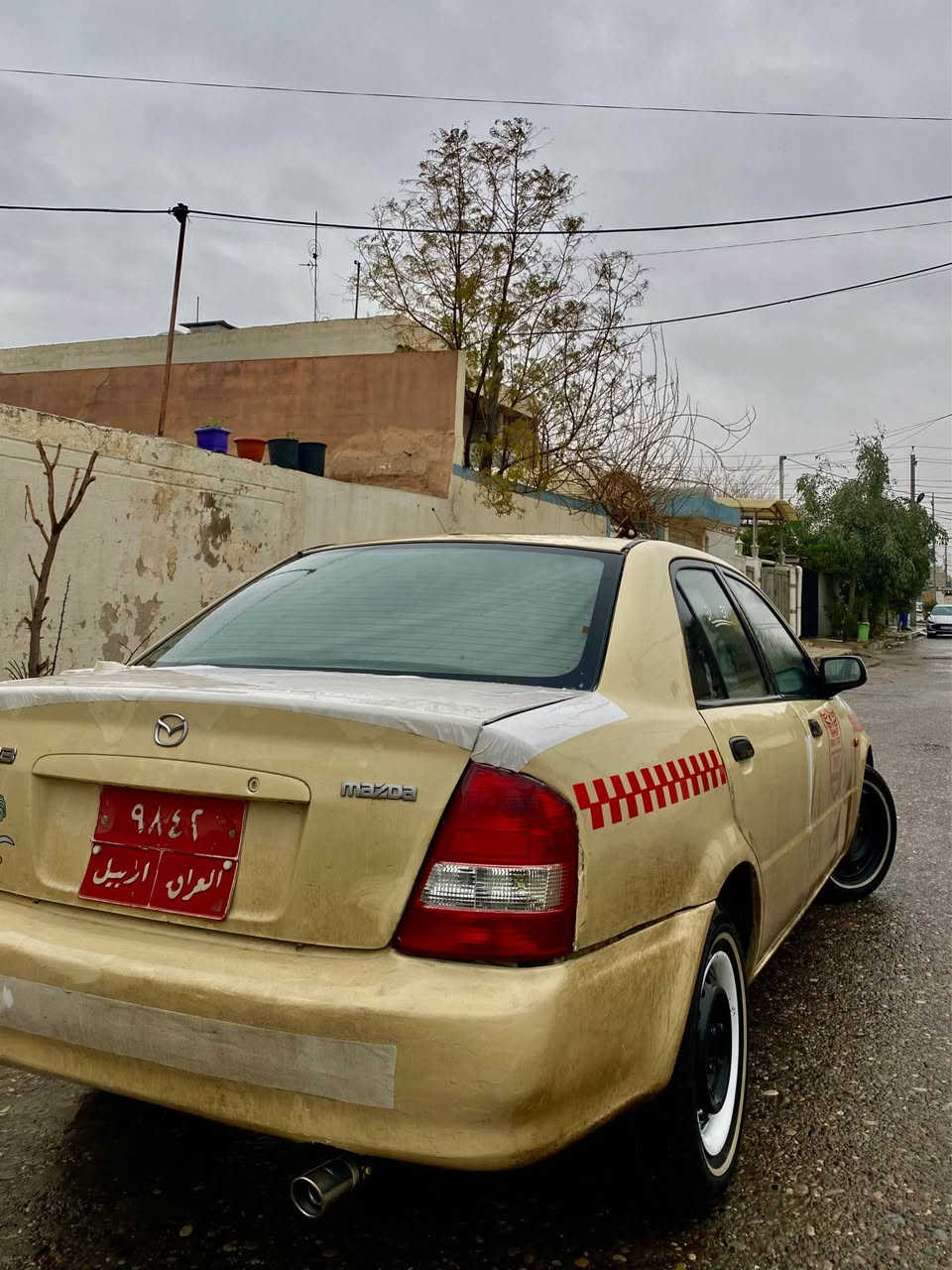 مازده 323مؤديل 2004 كير مه كينه ته بريت به شه رت عاز بنزينه پيشى پشتى جه مپيكى خه فيفى هه يه ته نها مه سته ره كه ى كه ميك كردتوه سحر ٧٢كه ميك مه جال ژم *********** أربيل, العراق
