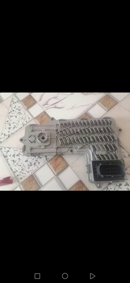 عقل كير k 5 Gt  محرك 2500
وشباك ودعاميه  وفسفورات  وهوائيات

للبيع تفصيخ اصلي وارد أمريكي. ***********
