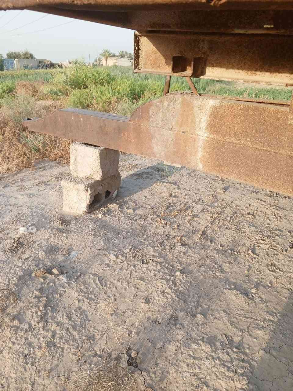 عربة قلابة شغل الفلوجة القديم شاصي ونج قلاب كاملة بغداد ابو غريب ***********

