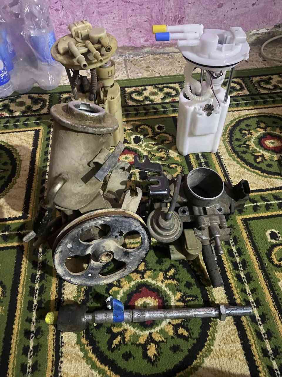 اسلام عليكم جماعه لتحوير هذني غراض بيوايدي جي ثري عبوة فيت بم جديدة غير مستعمله مع حتياط مستعمله يعني ثنين وحدة جديدة وحدة مستعمل مع باور و جويتر كورلا 1600 شكل لقديم كولهن شرط لشغل مع راس روط جديد اصلي جويتر ول باور مال كصه مو تفصيخ عنوان بغداد يوجد توصيل ***********
