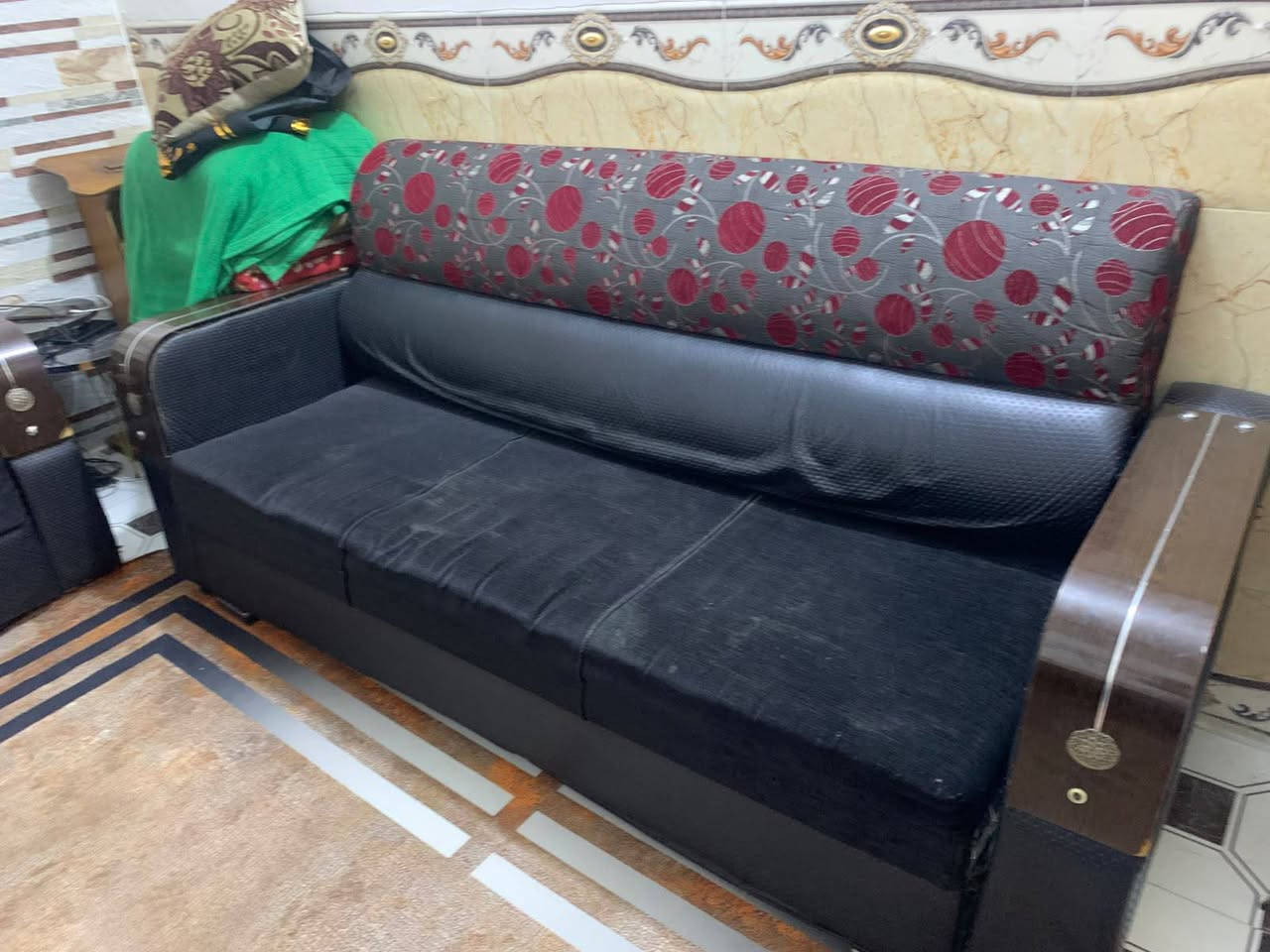 تخم قنفات للبيع    أربع قطع وحده من القطع لكبار بيه ضرر بسيط   سعر ١٣٠ وبي مجال شراي يدلل    عنواني بزراعي مقابل قرية الغدير شارع صب     شراي يجي خاص انطي رقم


**إذا كنت صاحب هذا الإعلان وتريد حذفه لأي سبب، رجاءا أرسل رسالة إلى الدعم الفني**