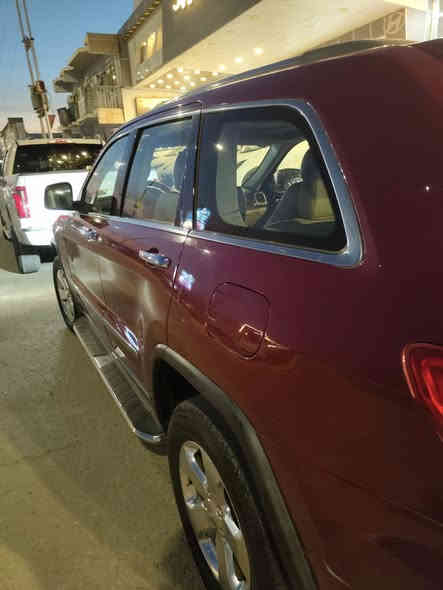 جيب 2013 خليجي ليمتد بلص (جگات)
رقم بغداد بأسمي
فول مواصفات للاخير 1/1
ماشيه 150 الف  كيلو
گير ومحرك واكسل مكفول
 
مواصفات 
سقف بنوراما 
فور ويل4X4 
5 وضعيات قيادة
بصمة 
دخول ذكي
الداخل بيجي 
شاشة كبيره 8.4انج 
نضام خارطه (GPS)
كشنات جلد تدفئة
مقاعد امامي كهربائية 
حدادية جديد من الصدر للصدر
تخم تاير جديد 

السعر المطلوب/ 200
🏠مكان السيارة صلاح الدين بلد 

رقم صاحب السيارة 
***********
