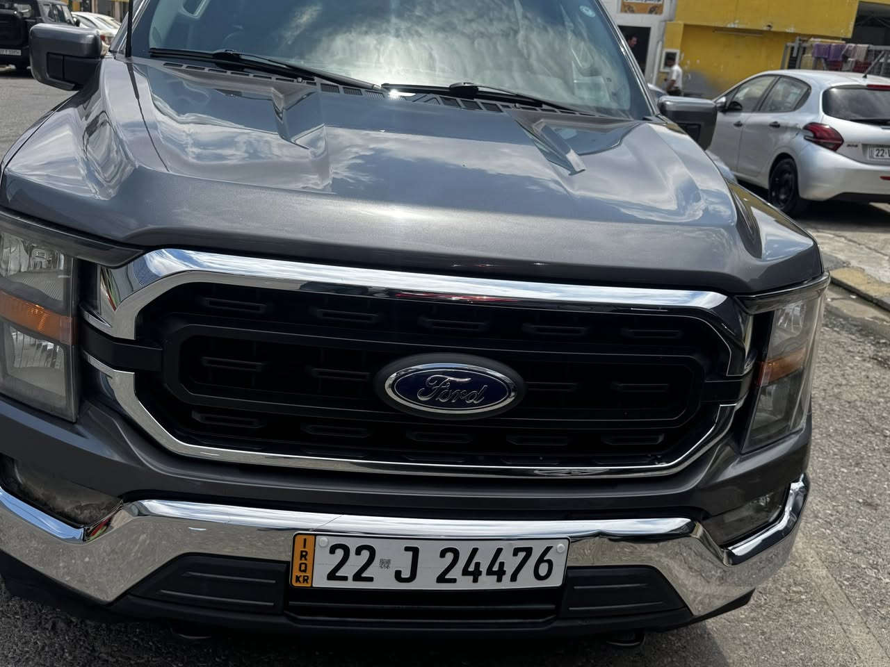 فورد موديل 2023  بونيت وجاملغ  واحد صبغ بدون دواخل  وسياره بحاله كلش جيده اخت زيرو مكانه اربيل 
سعرها 275 ورقة وشويه معامله
***********
