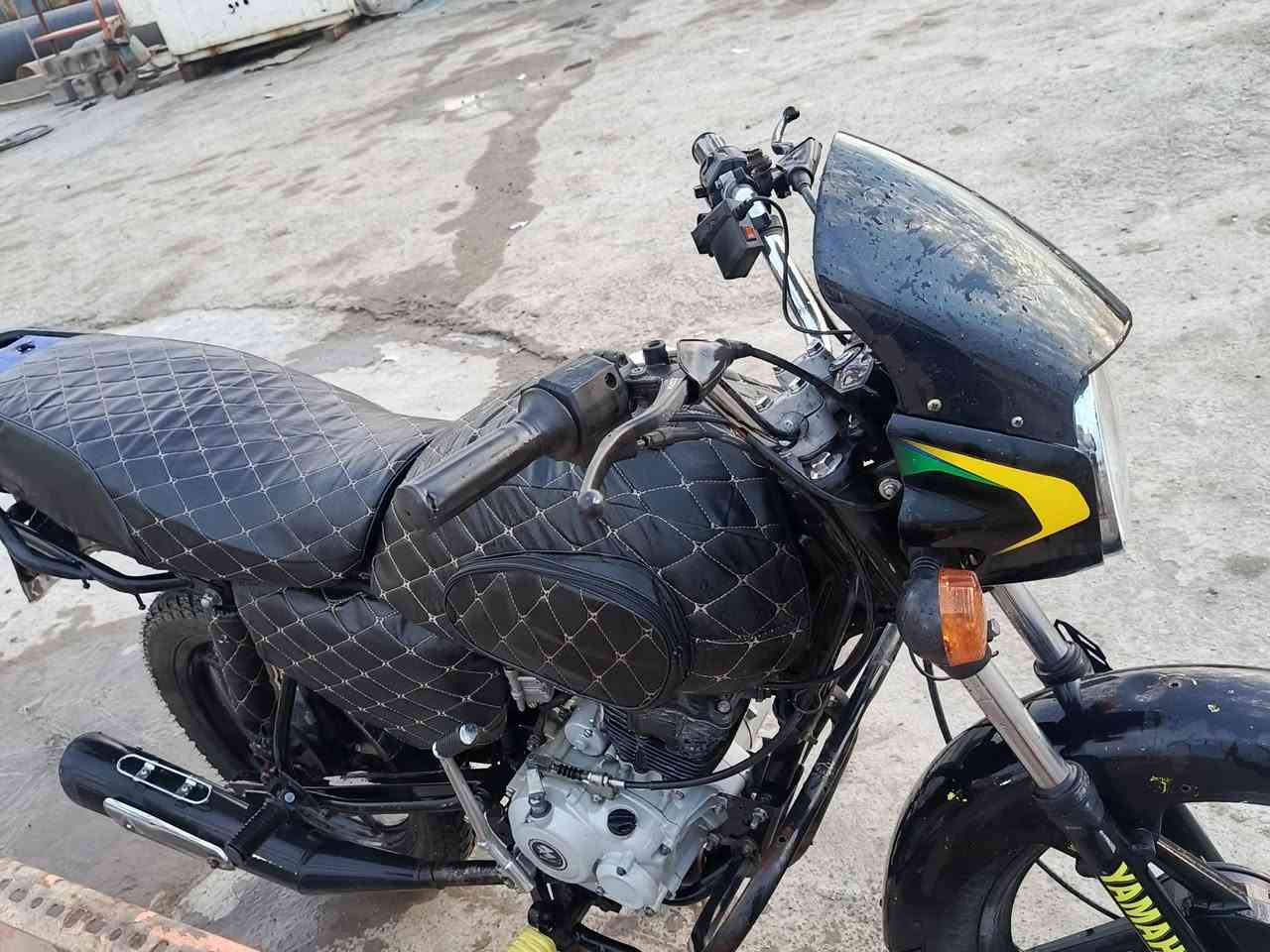 يالله ع بركت الله بوكسر 22 مرقم دراجه مجفته يم دكان سليم صار سبوعين من مجفتها ممشتغله دلفري مجرد بس اروح وجي بيها لشغل دراجه عوزها فقط كابريتر تجي وتجيب فيتر وتفحص ع كيفك من اكلك دراجه حلوه حلوه بس كابريتر يخربط ***********
. متواجد وتساب وتصال ماسنجر ما متواصل سعر مليونين وبيها مجال حك جيه كتلك تجي تفحص وجيب فيتر تايرات جدد مكاني بغداد بوب شام
