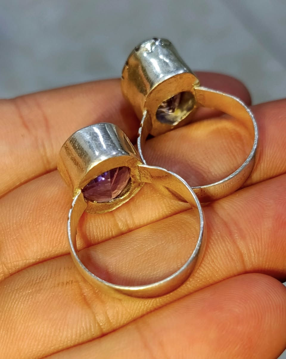 خواتم جمشت صافي طبيعي اصلي ذمة صياغات يدوية مرتبة فضة ٩٢٥ أسعار جدا مناسبة💜
حجز وتفاصيل أكثر خاص او واتساب ***********🌹
وموجود عندي كل انواع الاحجار والمحابس الفضة والنحاس.
