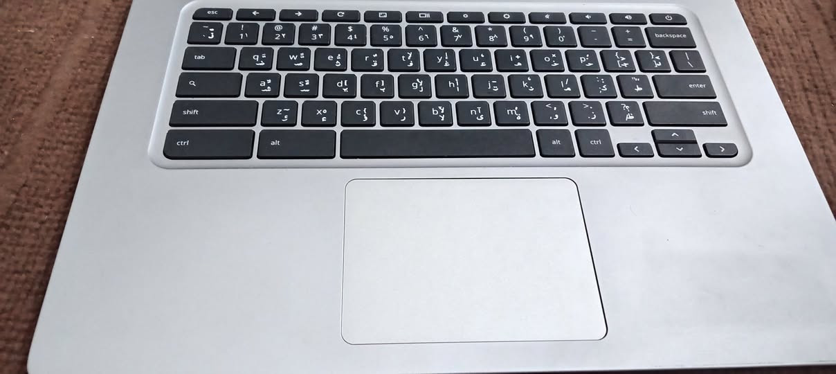 السلام عليكم ورحمة الله
لابتوب نوع أيسر نظام أندرويد حجم الشاشة 14 ذاكره ٦٤ نضيف جدا استخدام دراسه وعمل
السعر ٩٠ وبي مجال
***********
