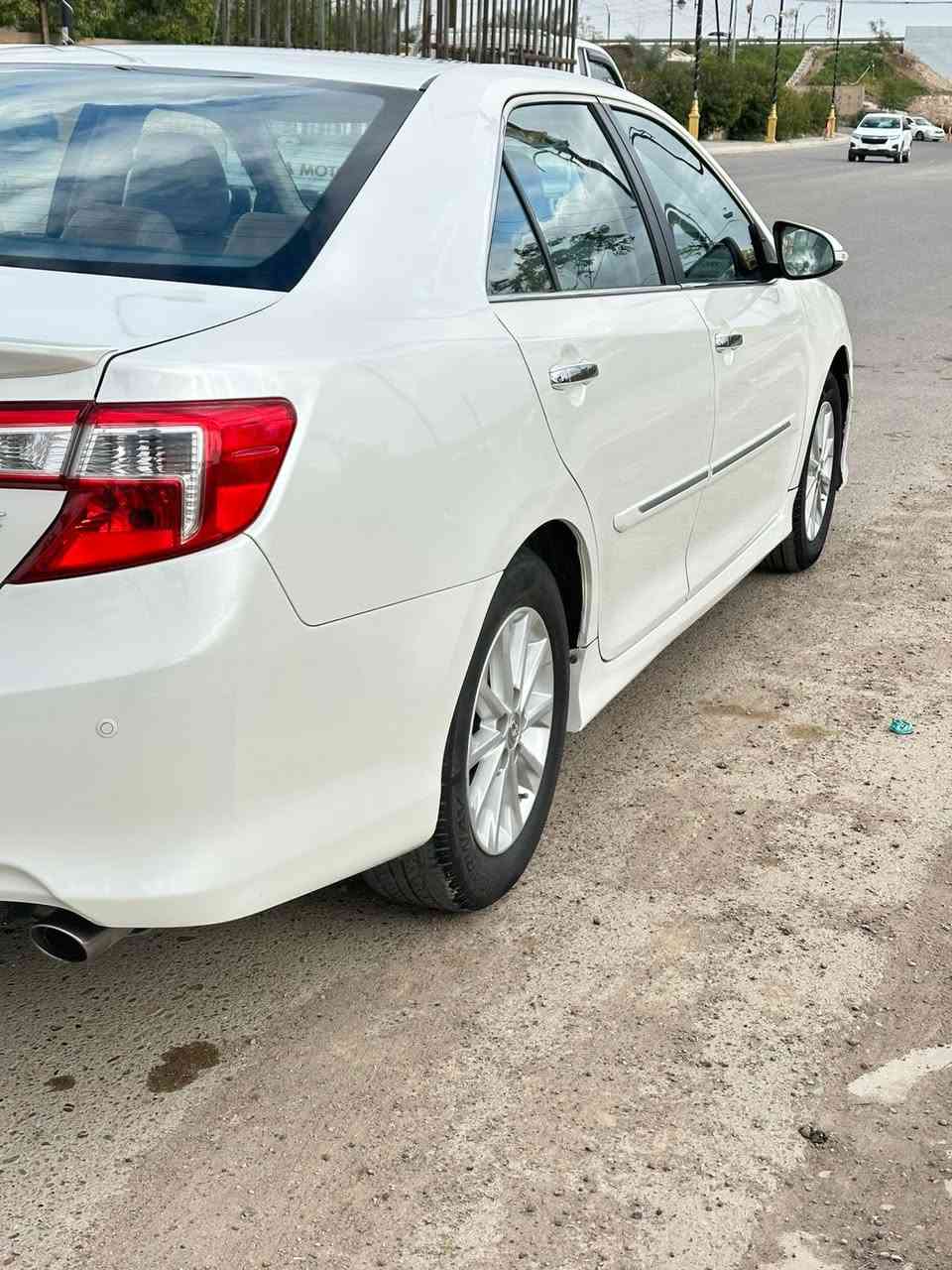 السلام عليكم 👋
كامري 2013 خليجي 
رقم اربيل دولي / سنويه لل 2029 / هزه جديده
فول مواصفات عدا فتحة السقف 
محرك وگير شرط عالفحص 
صدر تخم تاير كله جديد 
الضرر : جاملغ امامي ايمن صبغ بدون دواخل والباقي كفاله / السونار مرفق مع الصور 
السياره جديده مال بيت وما متعوبه 
مكان السياره : صلاح الدين / الضلوعيه 
للاستفسار اتصال على 👇
***********
***********
