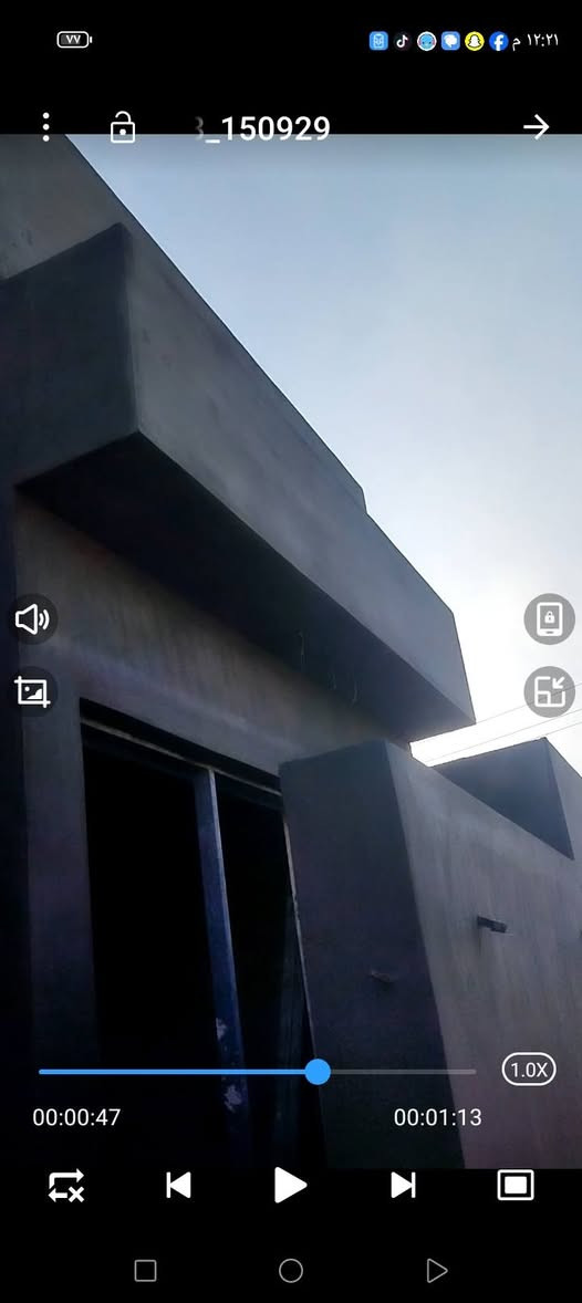 سلام عليكم اني لباخ سمنت وجص وبورك ولط وطلس كباله متر العنوان تجف كوفه شارع المعمل ***********
وبيه واتساب
