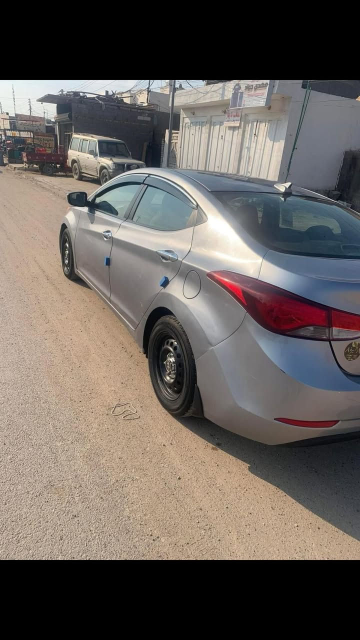 سلام عليكم النترى موديل 16 امريكي رقم جديد دهوك شمالي بسمي  بيها 3 قطع صبغ حادثه مال امريكاء جاملغ خلفي  مكينه كير خير من الله مدوشمة عام تخم. تاير جديد صدر امامي خلفي جديد  العنوان مدينة الصدر السعر 100 ***********
