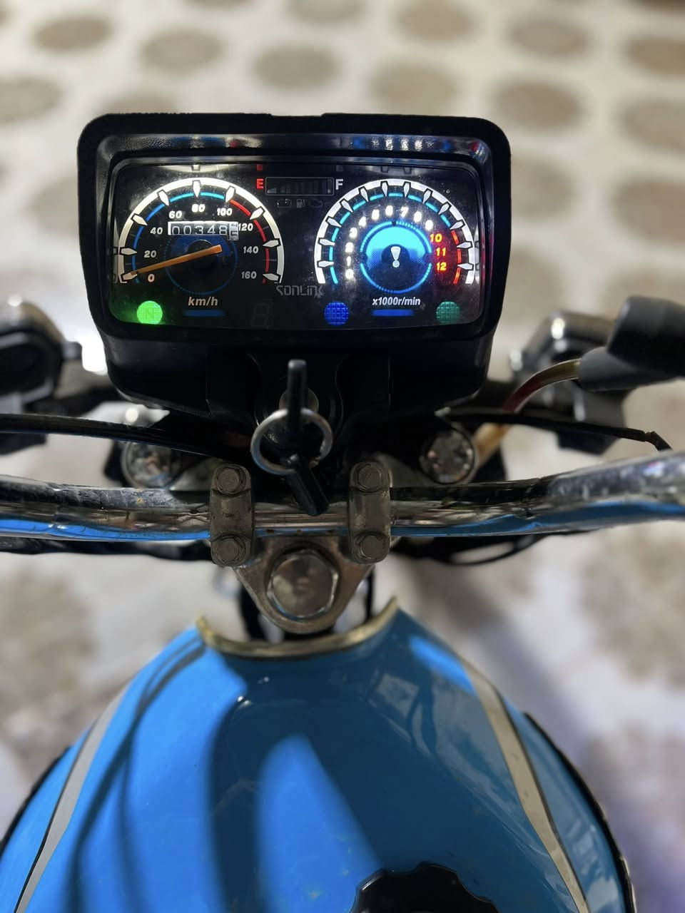 سولنك 2023
ماطور اي عيب مابي محرك كبس حته فيلس ممفتوح سعر خاص ***********
