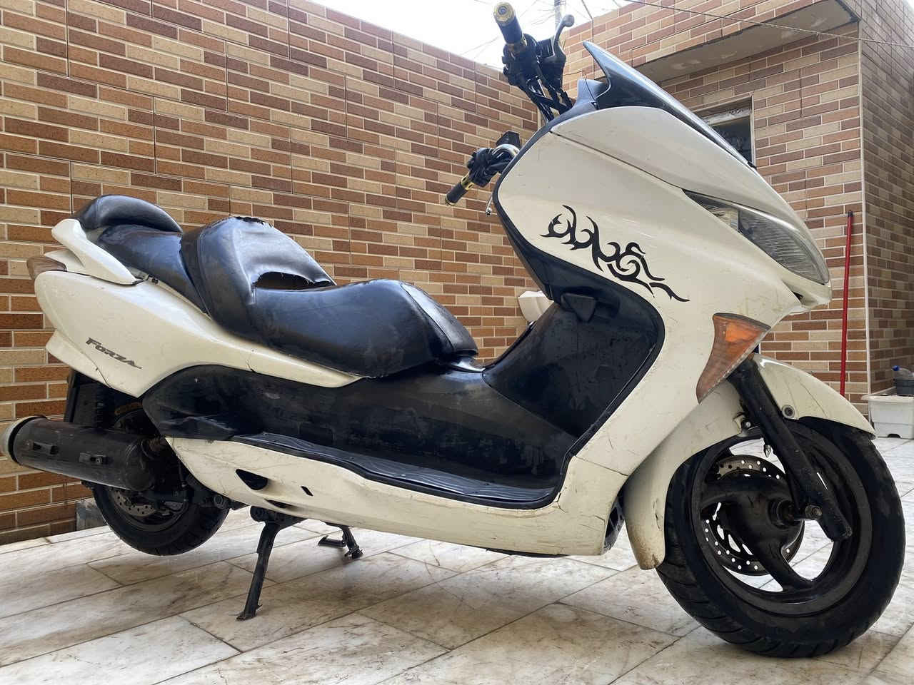 فورزا 09 للبيع  
دراجة حلوة نقصها بس جويتر
السعر 750 وبيها مجال بسيط 

للاستفسار الاتصال
***********
