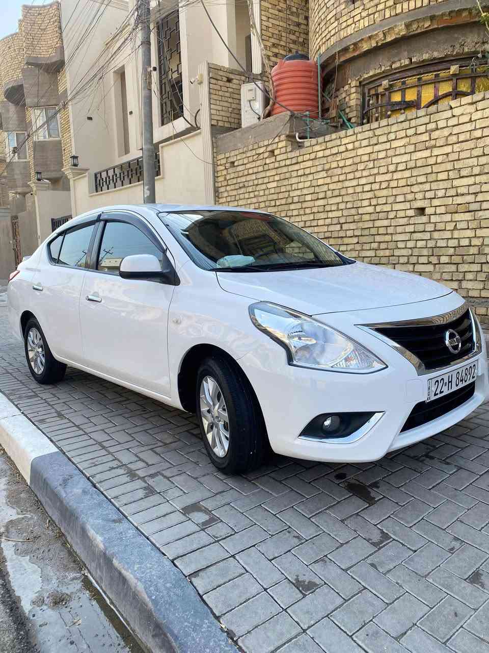 نيسان صني هندي موديل ٢٢ للبيع 
نيسان صني هندي بليته الزركة موديل ٢٢ رقم اربيل الجديد ماشية ٥٥ الف كفالة من الصبغ والضربة فقط بيها بارد ب ٣ مكانات استخدام شخصي طخم ويل كب وتايرات رايدها ب ١١٥ المكان بصرة ياسين خريبط للاستفسار ***********
