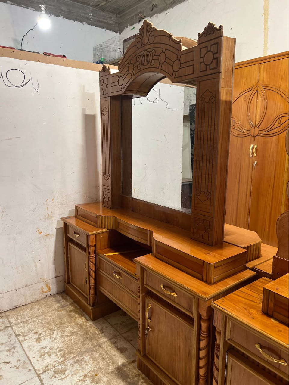 غرفه ام6قاطين صاج ام دنك مسرح حديثه نضافه أخت جديده سعر 1300ميسان العوفيه نهايه شارع سوك الاخضر مجمع الحمراني ***********
