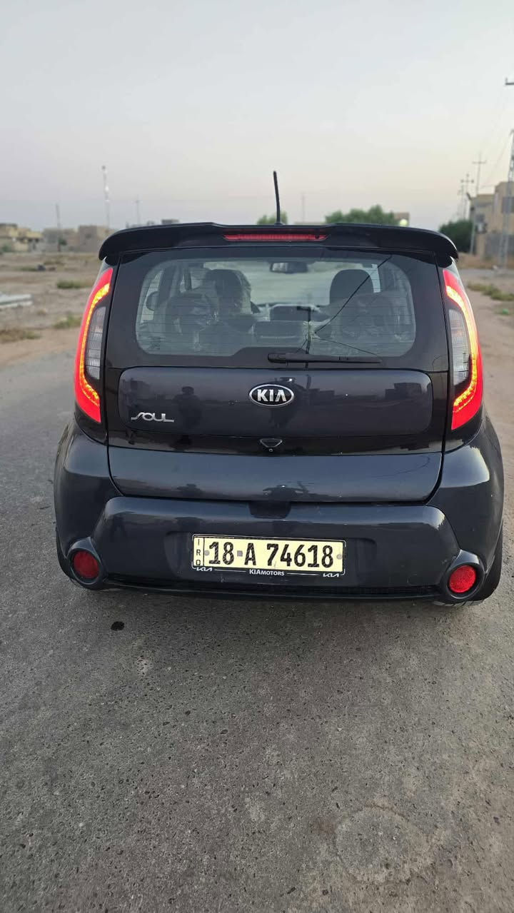السلام عليكم 
كيا صول 2015 رقم بابل بأسمي سنوية ل30
حادث بنيد فقط وجزء من المسطرة الخلفية 
سيارة جاهزة وجديده وبدون اي نقص 
مواصفات 
لد امامي 
لايت عدسه  
بك لايت لد 
كشن كهرباء 
وبقيه مواصفات البلص المعروفة 
السعر 117$وبيها مجال جدا بسيط حق جيتك
العنوان:بابل 
للاستفسار ***********
