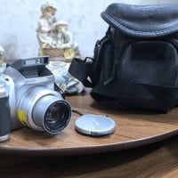 كاميرا Fujifilm • صنع ياباني • ٤ بطاريات قلم