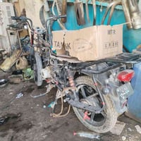 شباب دراجه بوكسر كلاسيكي موديل 22كلك  كلك مكفوله من السرقه شاصيه مكسور...