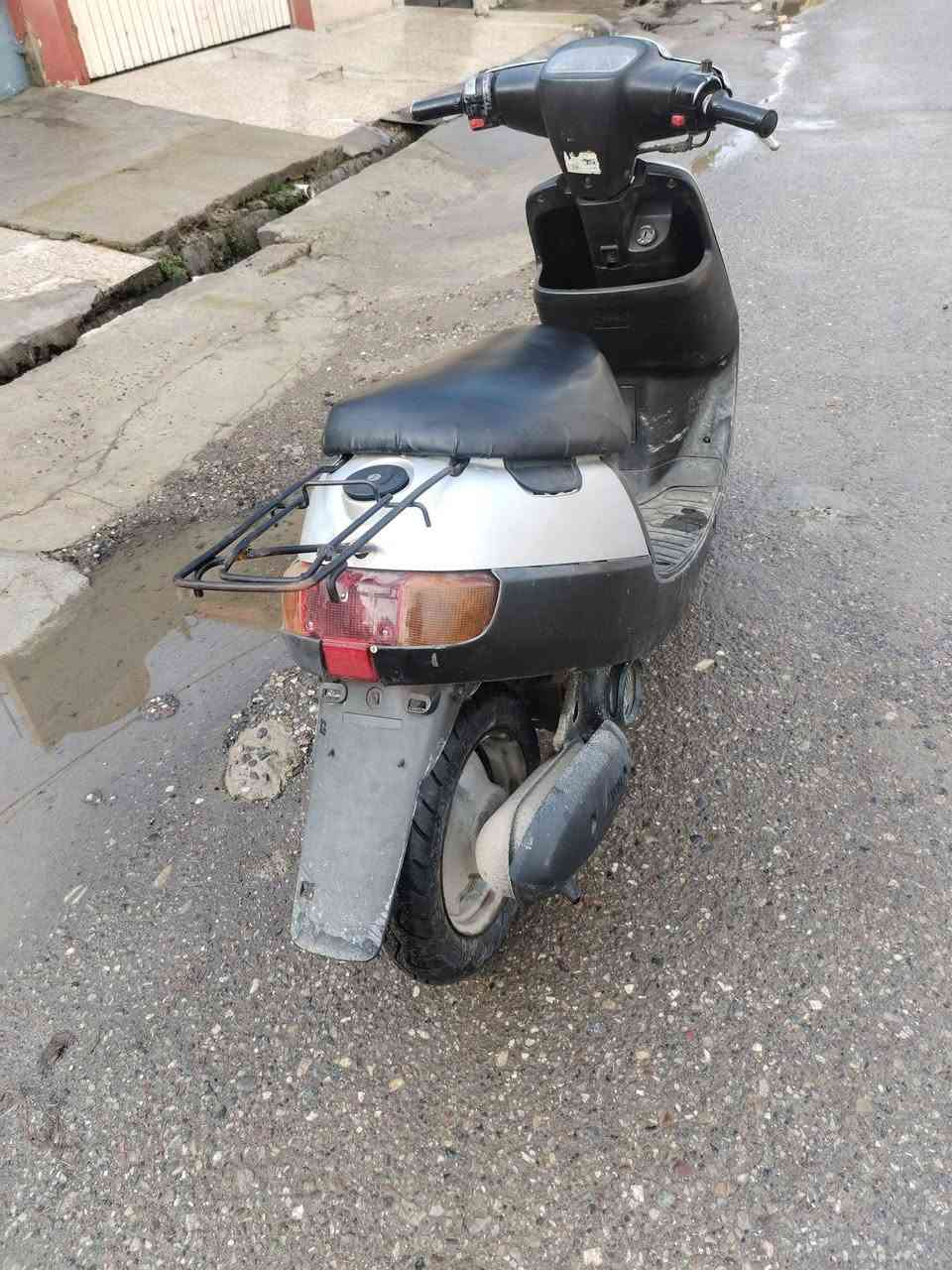 ماطور بزون للبيع مامفتوح لامحرك ولا قبغ هندر كلو شغال شرط معدل وتحريكة نار سعر ٣٥٠
***********

***********
