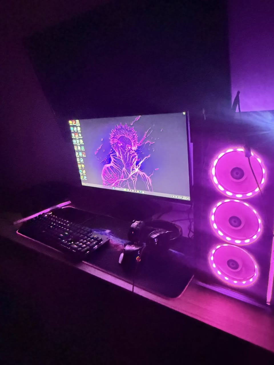‎✅ المعالج: Ryzen 3 3200G�✅ كارت شاشة: GTX 1650 4GB�✅ رام: 16GB Dual Channel�✅ SSD سريع 128GB�✅ HDD 1TB
شاشه MSI حجم ٢٧ 265هيرتز
كيبورد دراكون سوج ازرق
ماوس ريدراكون 
سماعه ريدراكون
ماوس باد ضوئي
ما ابيع مفرد ابيع كامله فقط + بيع فقط
العنوان بغداد
***********
