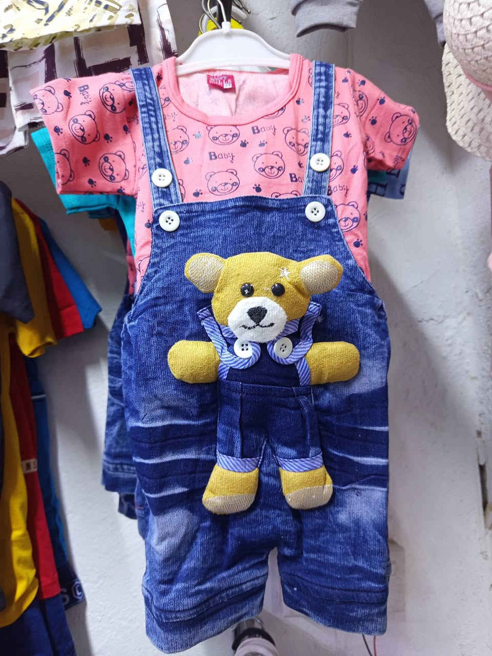 تم بحمد الله تعالى وصول بظاعت العيد أسعار جمله العنوان شارع سيد نور مقابل عيادت الدكتوره ناديه مقابل عيادت المضد صادق ابو سجاد


**إذا كنت صاحب هذا الإعلان وتريد حذفه لأي سبب، رجاءا أرسل رسالة إلى الدعم الفني**