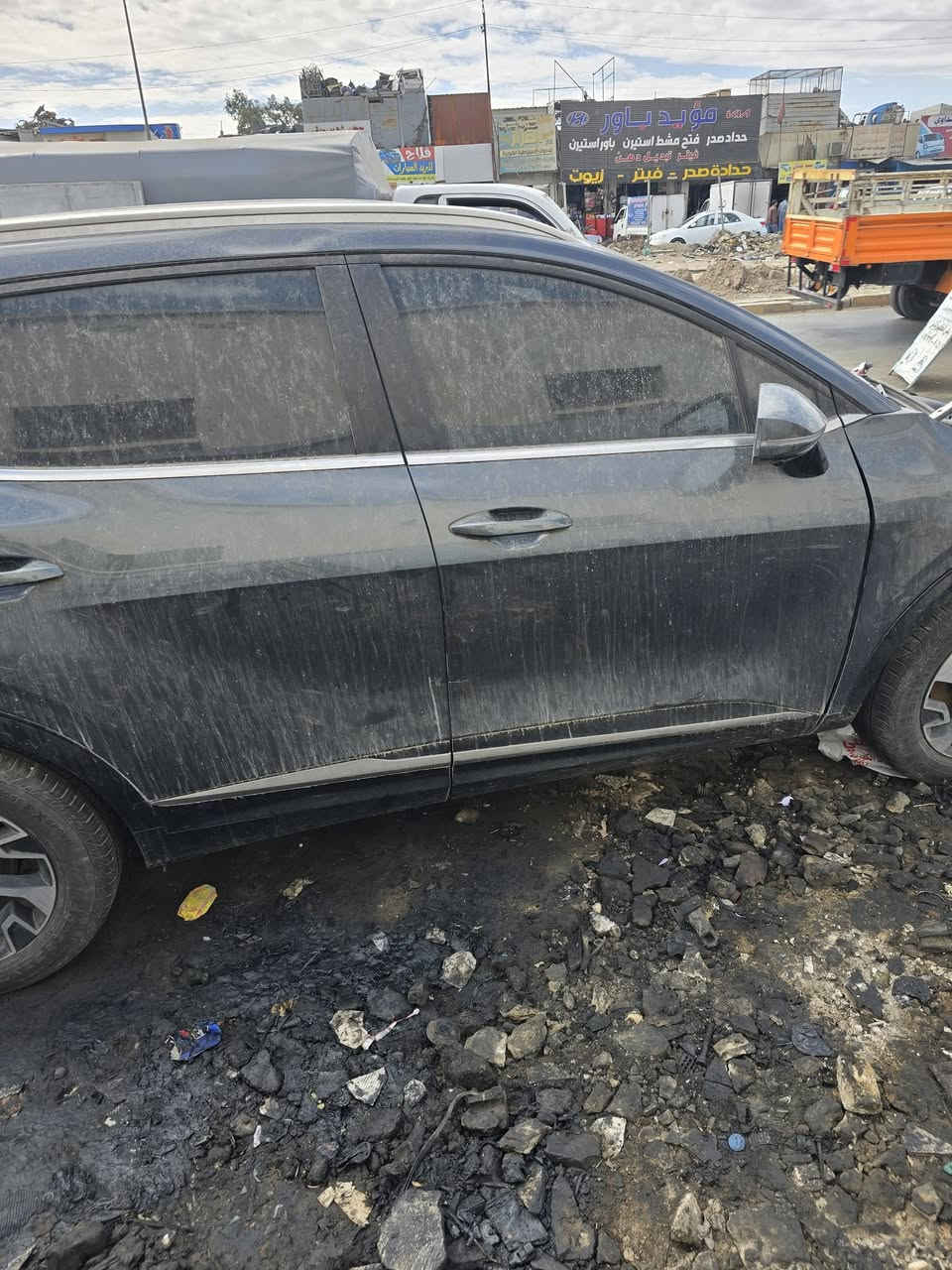 سلام عليكم سبورتج للبيع او مراوس 
موديل 24 هايبرد فلول مواصفات عدا فتحه دخلت على قرار الجديد حادثها مثل ما موضح بل صور  ابيع على وضعها 140 بأسمي تحويل ثاني يوم  سياره كلش جديده  مكاني بغداد  ***********
