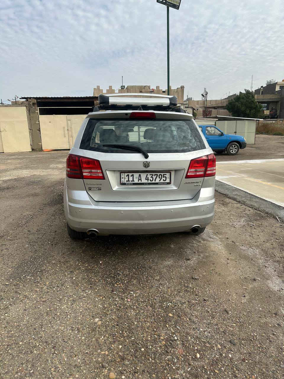 السلام عليكم جورني ٢٠١٠ للبيع جاهزه من كلشي ترتيبات بسيطة فقط مواصفات مكينه ٦سلندر ٧ راكب تبريد ٣ قطع كشنات جلد سيبايه شاشه اندرويد حادثها جاملغ امامي  ايسر وبيها كم قطعه صبغ ابيعها حزام  رقم بغداد انكليزي باسمي تحويل مباشر مكانها بغداد الدو ره الميكانيك رقم *********** بي واتساب
