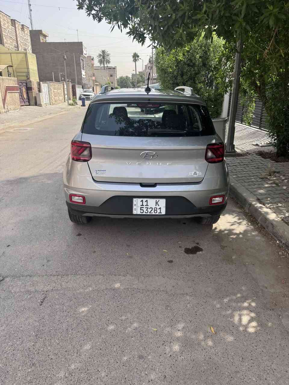 #هونداي_فينو
#موديل_2025
#مرقمة_بغداد دخول جديد 
حادثها بنيد او جاملغ يمين يعني قطعتين امبدلة ايرباك دركة فقط ماشية 16 الف ميل 
  المواصفات 

1- بصمة فتحة
3- داخل لونين
4- شاشه كبيرة كامرة دوارة 
5- فول  تحكم ستيرن جهتين  
 6- ويل كروم 
7- شاشة كبيرة كاربلي +اندرويد 
8- نظام انذار
9- مانع انزلاق
10- تراكشن منحدرات
11- وضعيات قيادة  
12- رادار تحذير جانبي 
13- رادار خلفي
14- رادار امامي
15- تحديد مسار 
16- مكينة 1600 دبل نوزل 
17- حمالات سقف
18- حساس خلفي
19- دبل بصمة 
20-تشغيل عن بعد اللايت لد و زنون
 و السيارة جديدة جدا و السيارة اجمل و أحلى بكثير من الصور ما بيها اي نقص  رقم الشاصي KMHRC8A38SU353227
السعر 125$ و بيها مجال بسيط الاتصال ***********

📍المكان : بغداد , الاعظمية
