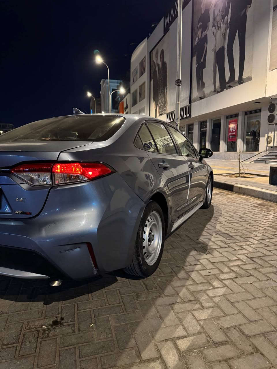 لسلام عليكم رقم بصرة الجديد بسمي مواصفاتLE محرك (1800) ماشيه 179 الف حادثها موضح بالصور وبالعراق بيها باردات مابيها تبديل ولا قطعة ترايها كلش حلو متواجد من بعد الإفطار للسحور  بصرة بالطويسة قرب ماكس مول سعرها 125 مكينة كير كفاله دهن كله ميتاسو الاصلي وتجي بيك خير وتدلل اتصال وانا بخدمتكم ‭0773 137 6535‬ البصرة, العراق
