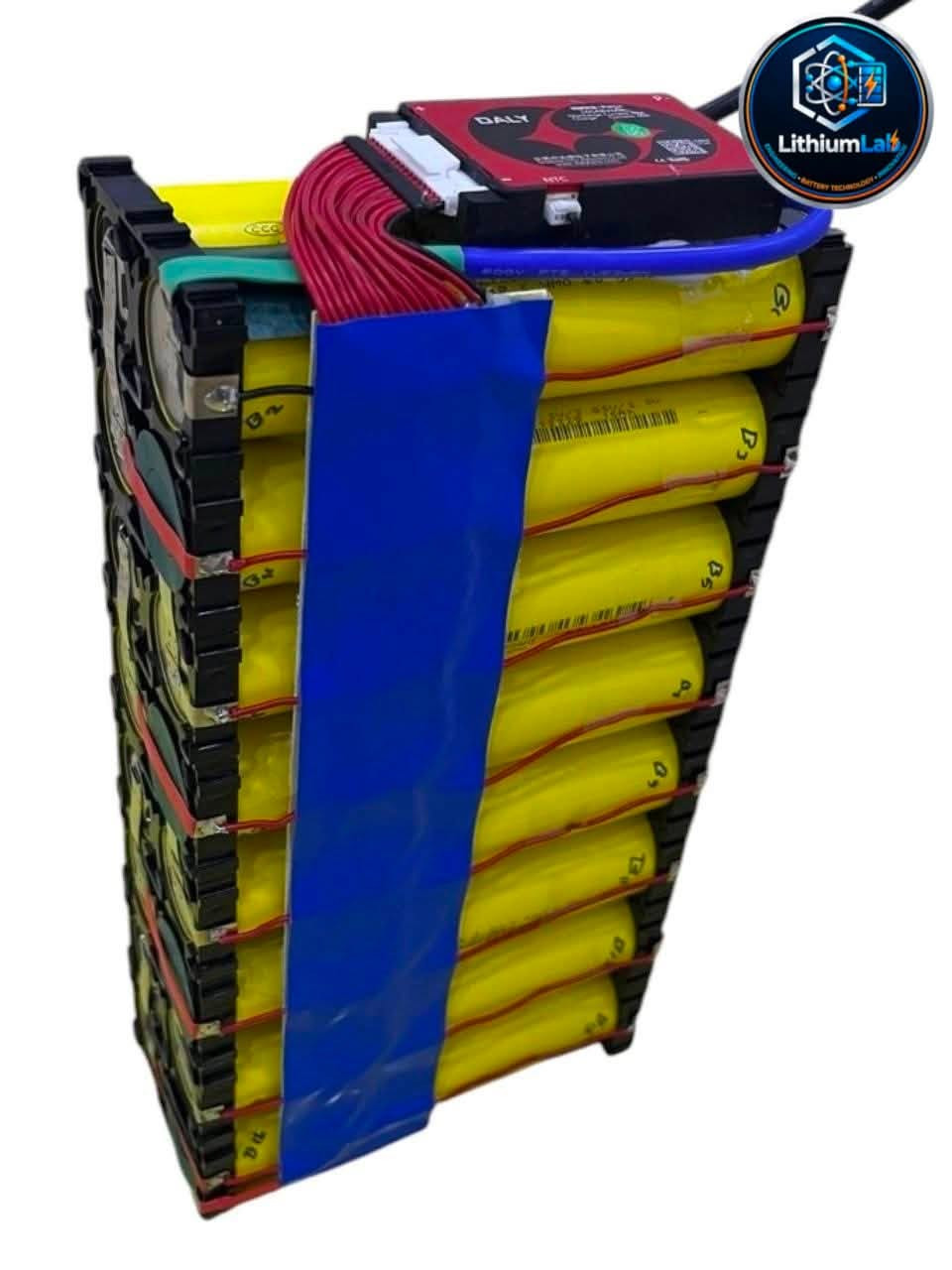 🔋 بطارية ليثيوم فوسفات الحديد (LiFePO4)
⚡ الجهد: 48 فولت
🪫 السعة: 15 أمبير/ساعة

نظام إدارة  الطاقة (Daly BMS with passive balance)
🚫 بدون بلوتوث

🔹 أقصى تيار تفريغ مستمر : 45 أمبير
🔹 نوع الخلايا: 32140 أسطوانية (Grade A)

الابعاد 
طول: 15.5سم
عرض: 8سم
ارتفاع: 30سم 
ضمان سنة صيانة من تاريخ الشراء 

💰 السعر:160الف 

يوجد توصيل 
داخل الموصل 3الاف
جميع المحافظات 6الاف 
📞 للتواصل والطلب:
مراسلة الصفحة أو الاتصال على:
***********

📍 الموقع:
الموصل/حي الشيماء قرب افران الايمان
