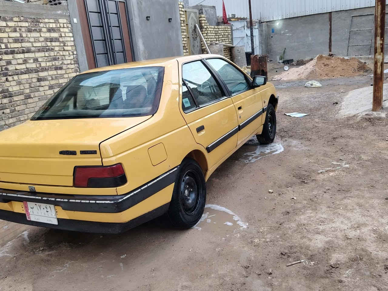 سلام عليكم
سياره بيجو 405. موديل 2012
بيها جاملغ امامي مصبوغ  اثر جراد 
سنويه ل 2030 رقم بغداد تحويل مباشر مكينه كير حداديه جدد 
رقم: ***********
مكاني حله شارع 80
مكلف بل نشر
