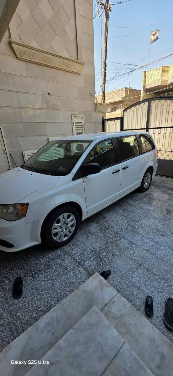 دوج كرنفال 2020 رقم انكليزي بسمي جديد سياره كامله مكمله برغي مايحتاج بغداد مدينه الصدر ما متواجد عله الفيس بس تصال ***********
