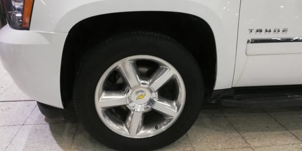 تاهو موديل2011 LTZ
ماشية 177كم 

المواصفات                       

فول مواصفات ١/١

٨سلندر

سلايد(فتحة قمارة)

كراسي جلد اصلي

كراسي اثنين كهرباء

كراسي خزن(ميموري)

كراسي(تدفئة+تبريد)

كراسي خلفية كهرباء

تبريد 3قطع 

كروس سرعة

فول تحكم استيرن(جهتين امامي+جهتين خلفي)

استيرن كهرباء

شاشة

صندوك كهرباء(شفط)

 

دبل كير(عادي+اوتوماتيك)

حساس(خلفي)

نظام تحكم بمستوى الضوء الداخلي

مانع تزحلق

شاشة امامية كبيرة اصلية 

شاشة خلفية DVD بلادي 

كامرة خلفية 

تشغيل عن بعد

اشارة بالمري

مري كهرباء(شفط)

لايت عدسة زنون

سستم_صوت  bose

انارة ترحيبية 

جام اوتو

موصفات بعد معروفه هيه اعلى فئه

سيارة كللللش حلوة 

ومبيها اي نقص حداديه تخم تاير تبريد باتري كله جديد 

بيه قطعتين صبغ والابوب جهة السايق مفتوحه مطبعه فقط مابيه ولا قطرة خياس 

ماشيه 177 كم  رقم سليمانيه بسمي شخصيا 

*********** 

***********

__

سعره 195 

‏
