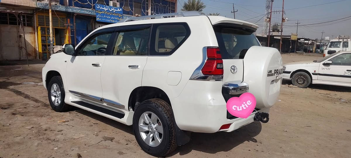 السلام عليكم لاندكروز برادو موديل 2018 فئة TX.S ماشيه 92 السياره مكفوله كفاله عامه كير مكينه كشر علئ وضع الشركه شرط التحويل مباشر رقم أربيل السعر 360 مكان السياره بغداد  تفاصيل أكثر اتصال ***********
