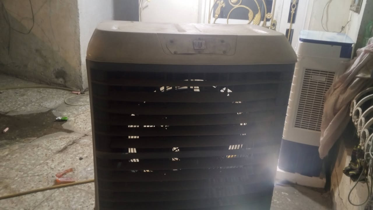 سلام عليكم مبرده للبيع ماطور عطلان بس سعر 75
وبيه مجال 
***********
