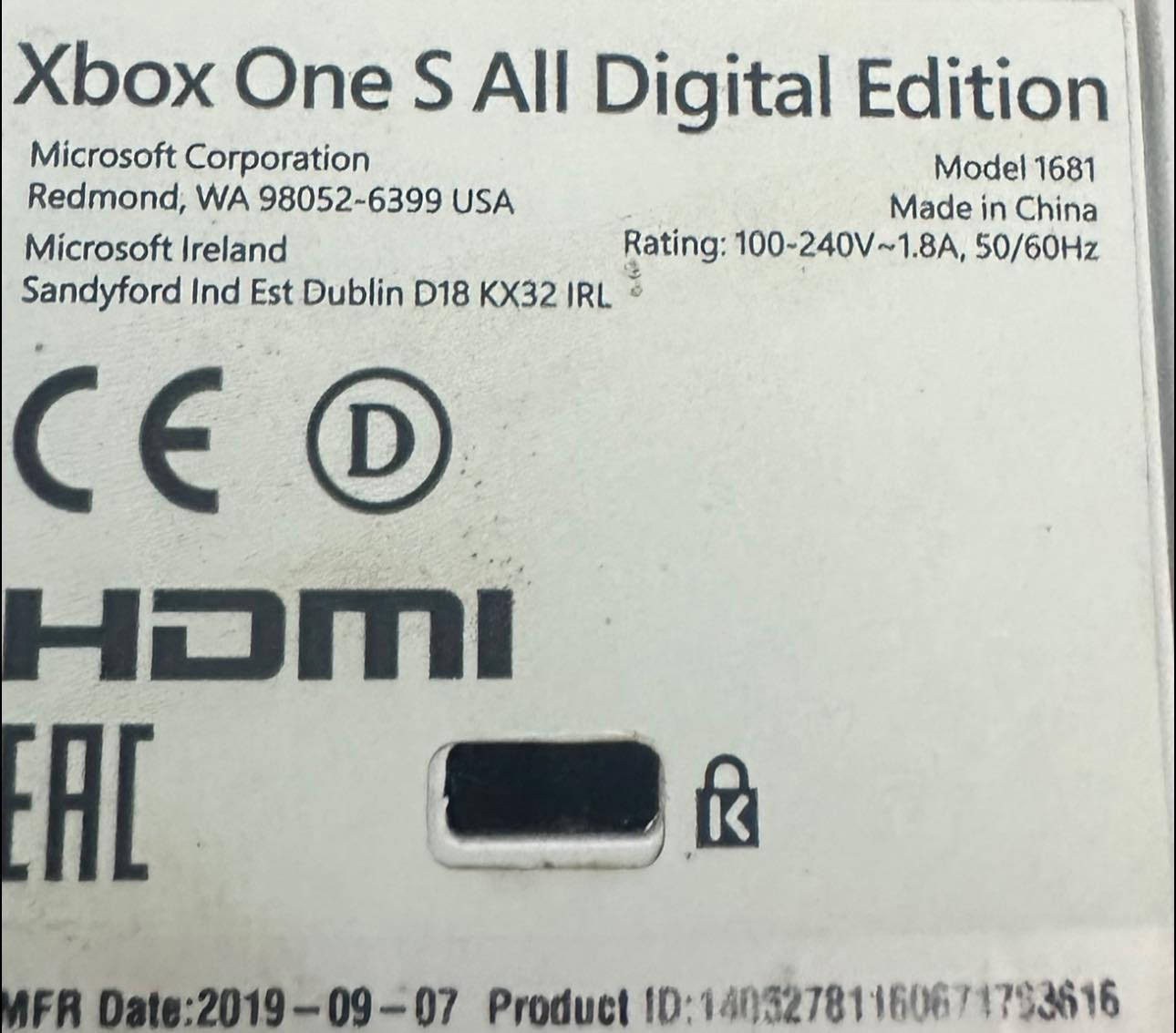 Xbox One S All Digital Edition
فقط مبدل هارد داخلي وتثبيت نظام 
السعر 100الف 
يوجد توصيل


**إذا كنت صاحب هذا الإعلان وتريد حذفه لأي سبب، رجاءا أرسل رسالة إلى الدعم الفني**