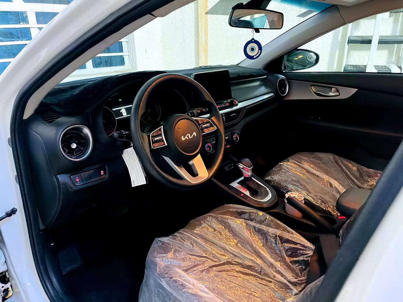 السلام عليكم ورحمة الله
كيا فورتي 2023 نص فول
السيارة رقم بغداد بسمي شرط التحويل

ضرر السيارة جاملغ امامي ولايح طرف الشاصي
ول جاملغ الخلفي بارد
مكان السيارة بغداد مدينة الصدر الاورفلي
رقم الهاتف ***********
سعر السيارة 148 وبيه مجال بسيط 🌹
